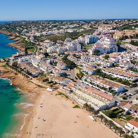 بيت للعطل Coolhouses Algarve Luz, 3 Bed Townhouse, & Superb View, Casa Salute
