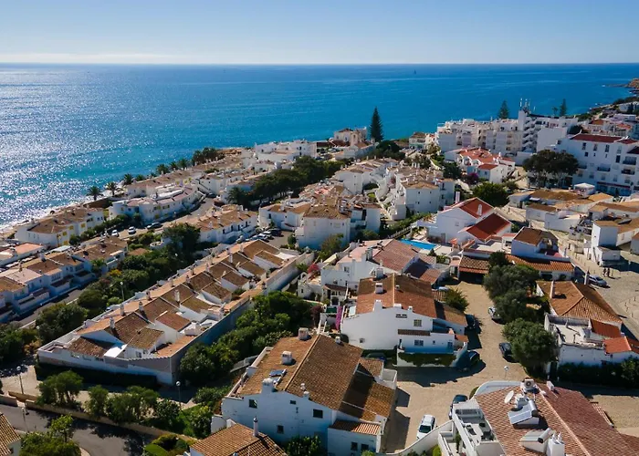 Coolhouses Algarve Luz, 3 Bed Townhouse, & Superb View, Casa Salute *