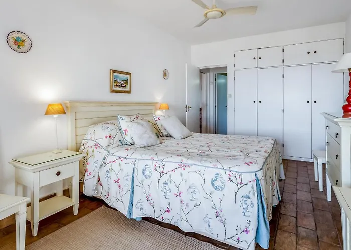 Coolhouses Algarve Luz, 3 Bed Townhouse, & Superb View, Casa Salute Casa vacanze Luz