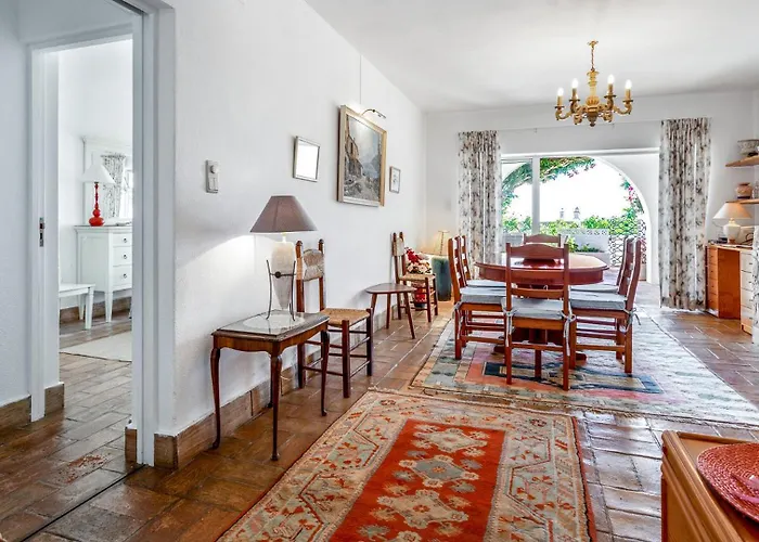 Casa vacanze Coolhouses Algarve Luz, 3 Bed Townhouse, & Superb View, Casa Salute *