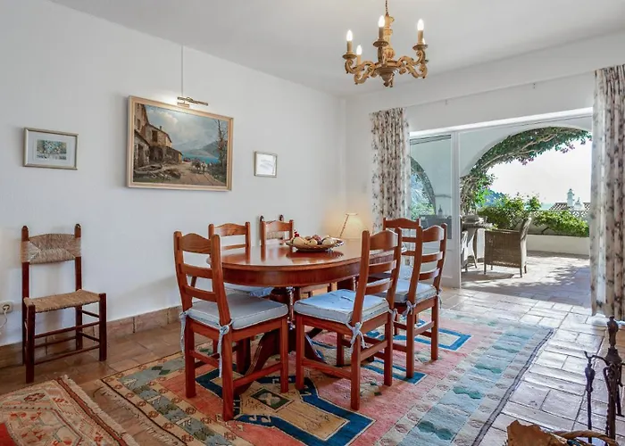 Coolhouses Algarve Luz, 3 Bed Townhouse, & Superb View, Casa Salute *