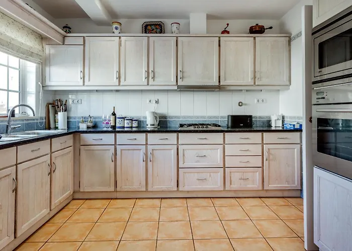 Coolhouses Algarve Luz, 3 Bed Townhouse, & Superb View, Casa Salute Casa vacanze