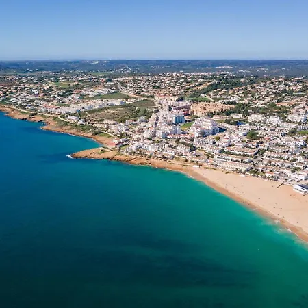 Coolhouses Algarve Luz, 3 Bed Townhouse, & Superb View, Casa Salute Hébergement de vacances